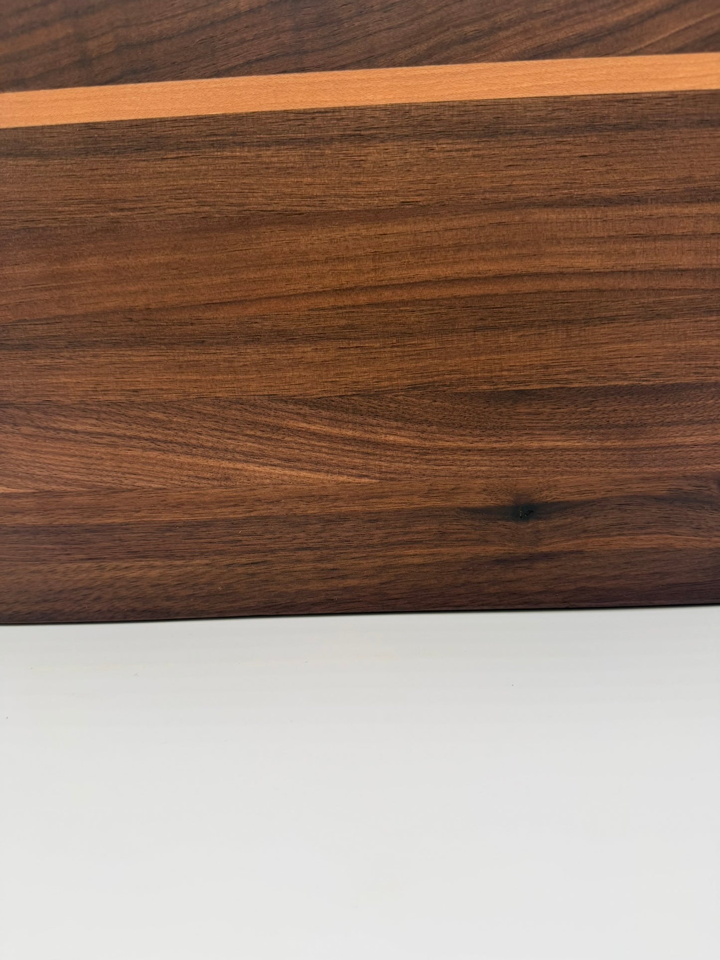 Premium Black Walnut Edge Grain Cutting Board – Handcrafted & Durable