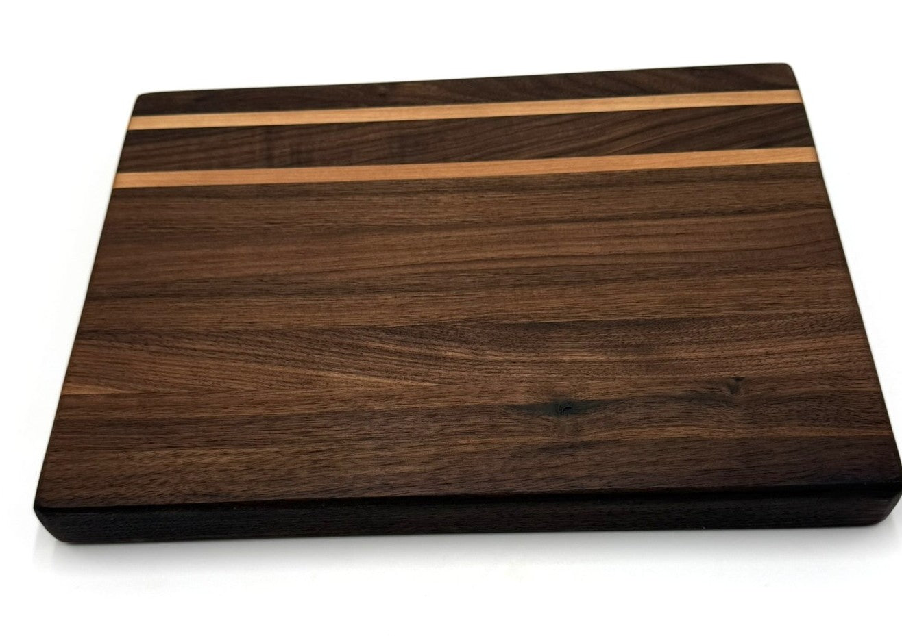 Premium Black Walnut Edge Grain Cutting Board – Handcrafted & Durable