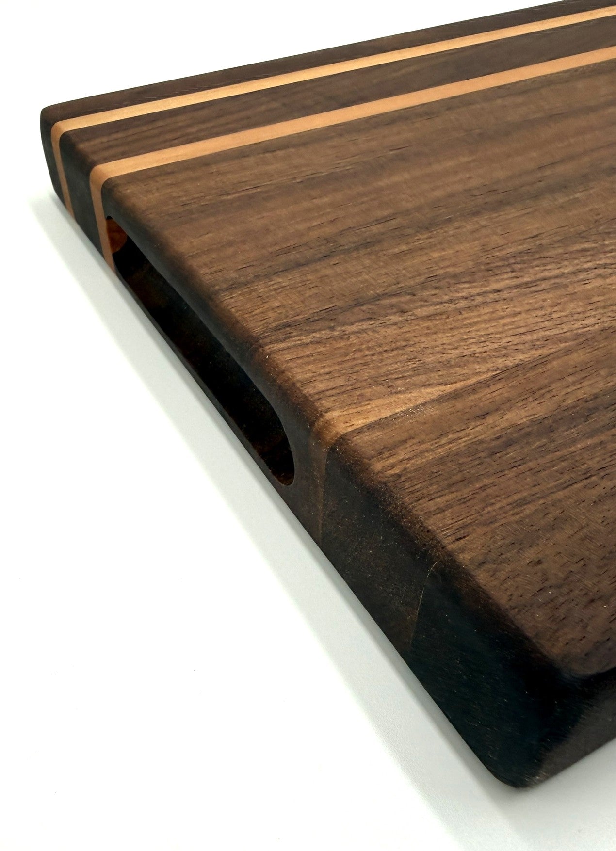 Premium Black Walnut Edge Grain Cutting Board – Handcrafted & Durable